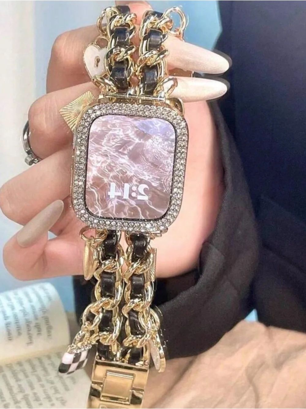 The Groovy Girl fashionable gold